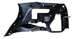 ACABAMENTO PORTA MALAS LADO ESQUERDO HILUX SW4 17/21