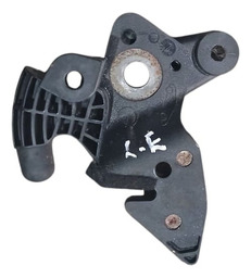 TRAVA DO BANCO TRASEIRO ESQUERDO PEUGEOT/2008 16/17