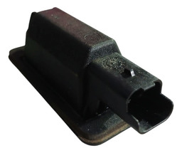 LUZ DE PLACA TAMPA TRASEIRA PEUGEOT/2008 16/17