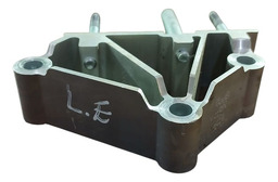 SUPORTE PAINEL FRONTAL PASSAT VARIANT 06/10