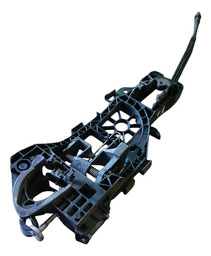 CAVALETE BASE MAÇANETA EXTERNA TRAS/ESQ PASSAT VARIANT 06/1