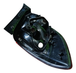  LANTERNA TRASEIRA DIREITA SANDERO 2015 A 2020