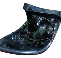  LANTERNA TRASEIRA DIREITA SANDERO 2015 A 2020