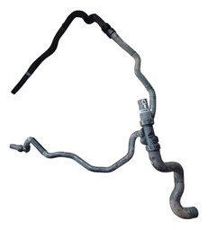 MANGUEIRA INFERIOR RADIADOR SANDERO 1.0 12V 15/20 DETALHE