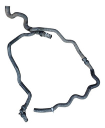 MANGUEIRA INFERIOR RADIADOR SANDERO 1.0 12V 15/20 DETALHE