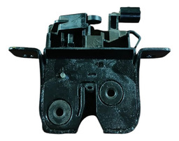 Fechadura Porta Malas Sandero 2015 A 2020