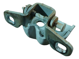 DOBRADIÇA SUPERIOR PORTA DIANTEIRA ESQUERDA SANDERO 15/20