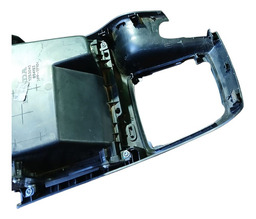 MOLDURA ACABAMENTO CONSOLE CENTRAL CIVIC 07/11 DETALHE