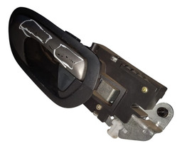 MAÇANETA DIANTEIRA ESQUERDA CIVIC 2007 A 2011 DETALHE