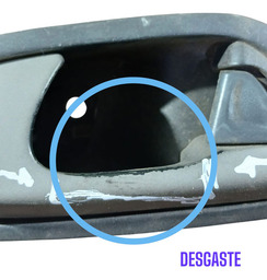 MAÇANETA INTERNA TRASEIRA ESQUERDA NEW CIVIC 07/11 DETALHE