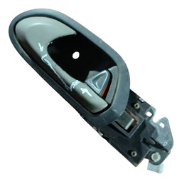 MAÇANETA INTERNA TRASEIRA ESQUERDA NEW CIVIC 07/11 DETALHE