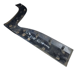 MOLDURA LATERAL PORTA ESQUERDA RENEGADE 16/22 DETALHE