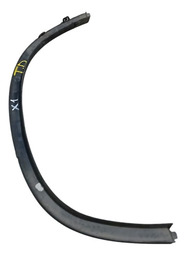 MOLDURA PARALAMA TRASEIRO DIREITO BMW X1 2010/2016 DETALHE