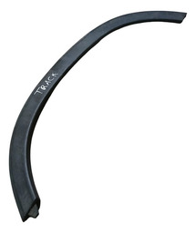 MOLDURA PARALAMA TRASEIRO DIREITO TRACKER 16/19 DETALHE