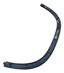 MOLDURA DO PARALAMA DIANTEIRO ESQ TRACKER 14/17 DETALHE