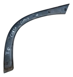MOLDURA CAIXA DE RODA TRAS DIR CORSA CLASSIC 95/07 DETALHE
