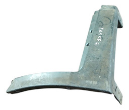 SPOILER TRASEIRO DIREITO TRACKER 2017/2020 DETALHE