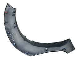 MOLDURA APLIQUE PARALAMA DIAN ESQ HILUX SRV 12/15 DETALHE