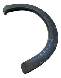 MOLDURA LATERAL TRAS DIREITO MONTANA CONQUEST 04/10 DETALHE