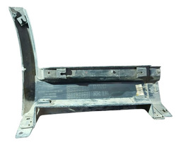 SPOILER TRASEIRO DIREITO TRACKER 2017/2020 DETALHE