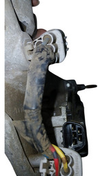 MOTOR LIMPADOR PARABRISA C/GALHADA CR-V 2007 A 2012 5 PINOS