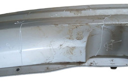 CAPA PARACHOQUE TRASEIRO SANDERO 2008 A 2013 DETALHE