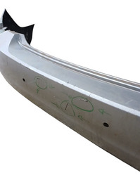 PARACHOQUE TRASEIRO SONIC SEDAN 2012 A 2014 DETALHE