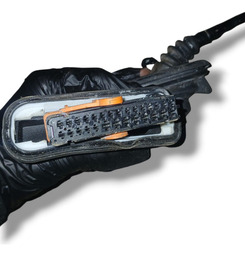 CHICOTE PORTA TRASEIRA DIREITA AMAROK 2012 A 2020