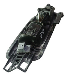 MAÇANETA INTERNA DIANTEIRA ESQUERDA AMAROK 2012 A 2020