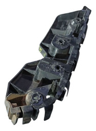 SUPORTE DIANTEIRO DIREITO PARACHOQUE DUSTER 2012 A 2015