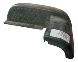 POLAINA TRASEIRA ESQUERDO COURIER 1998 A 2012 DETALHE