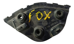 SUPORTE GUIA PARACHOQUE DIANTEIRO DIREITO FOX 2010 A 2014