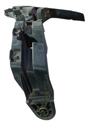 GUIA PARACHOQUE TRASEIRO ESQUERDO AUDI Q3 2011 A 2019