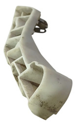 GUIA PARACHOQUE DIANTEIRO ESQUERDO FULL 2008 A 2020