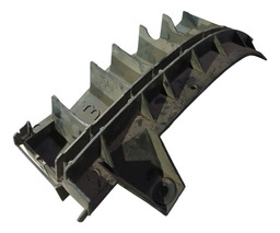 GUIA PARACHOQUE TRASEIRO DIREITO AUDI A3 2001 A 2006