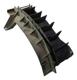 GUIA PARACHOQUE TRASEIRO DIREITO AUDI A3 2001 A 2006