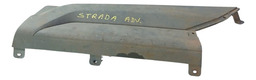 MOLDURA LANTERNA TRASEIRA LADO ESQUERDO STRADA 2008 A 2014