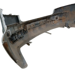 PARACHOQUE TRASEIRO MEGANE SEDAN 2006 A 2012 DETALHE