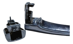 MAÇANETA TRASEIRA DIREITA FRONTIER 2017 A 2021