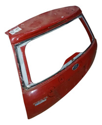 TAMPA DO PORTA MALAS FIESTA HATCH 2005 DETALHE