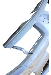 PARACHOQUE DIANTEIRO SANDERO 2008 Á 2011 DETALHE