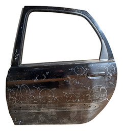 PORTA TRASEIRA ESQUERDA XSARA PICASSO 2000 A 2012 DETALHE