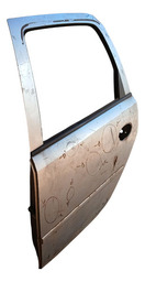 PORTA TRASEIRA ESQUERDA MERIVA PRATA 2002 A 2012 DETALHE