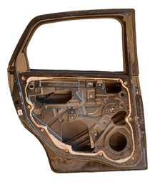 PORTA TRASEIRA ESQUERDA GRAND SIENA 2012 A 2015 DETALHE