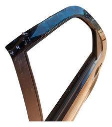 PORTA TRASEIRA ESQUERDA SIENA 2005 A 2010 DETALHE