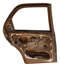 PORTA TRASEIRA ESQUERDA SIENA 2005 A 2010 DETALHE