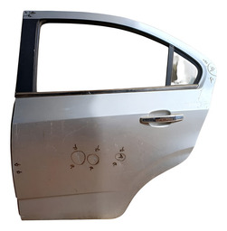 Porta Traseira Esquerda Sonic 2011 A 2013 Detalhe