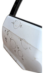 PORTA TRASEIRA ESQUERDA GOLF 2014 A 2018 COMPLETA DETALHE