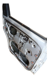 PORTA TRASEIRA ESQUERDA PALIO BBB 2010 A 2015 DETALHE