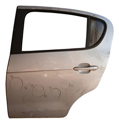 Porta Traseira Esquerda Palio Attractive 2012 A 2018 Detalhe